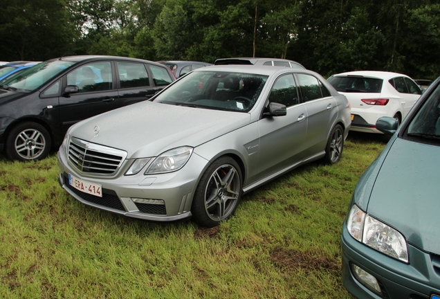 Mercedes-Benz E 63 AMG W212 V8 Biturbo