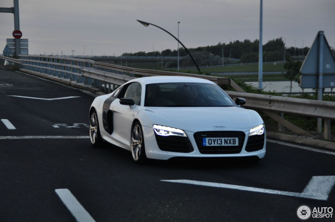 Audi R8 V10 Plus 2013