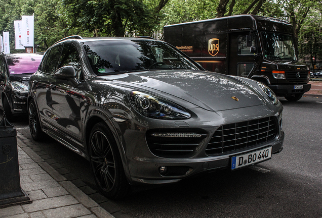 Porsche 958 Cayenne GTS