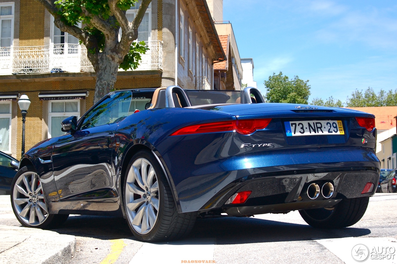 Jaguar F-TYPE S Convertible