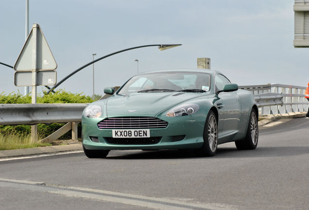 Aston Martin DB9