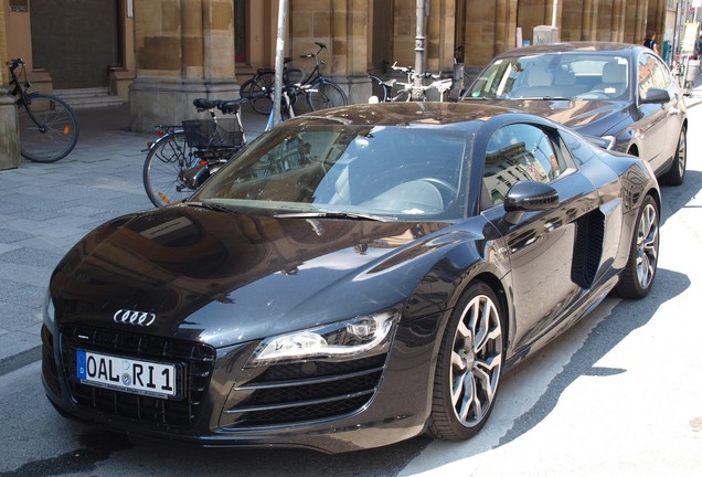 Audi R8 V10