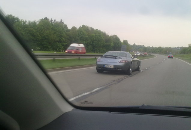 Mercedes-Benz SLS AMG