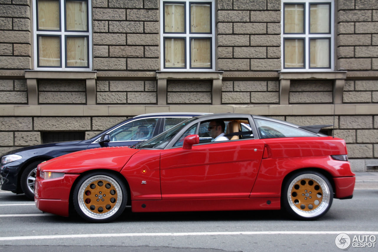 Alfa Romeo SZ