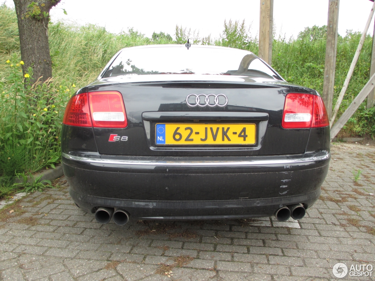 Audi S8 D3