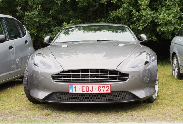 Aston Martin Virage 2011