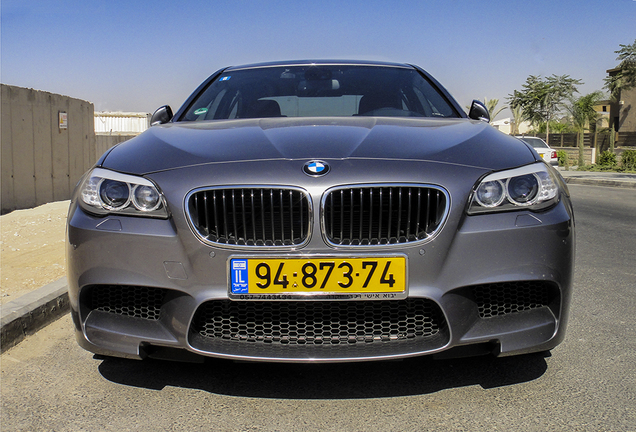 BMW M5 F10 2011