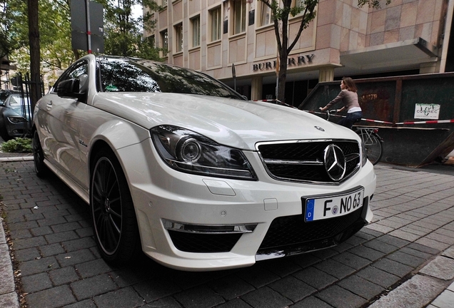 Mercedes-Benz C 63 AMG Coupé