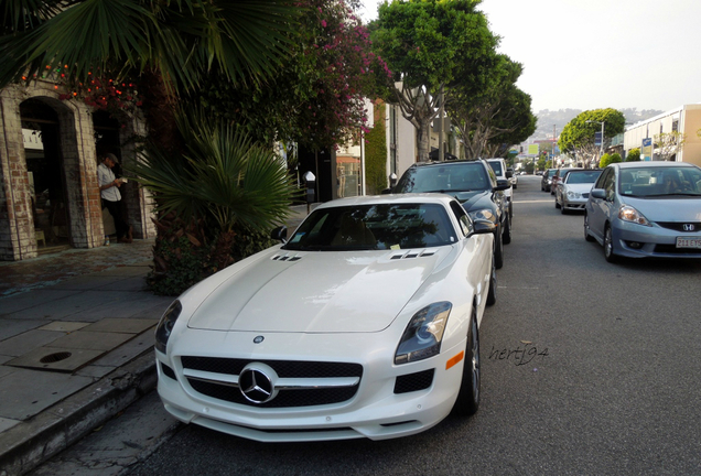 Mercedes-Benz SLS AMG