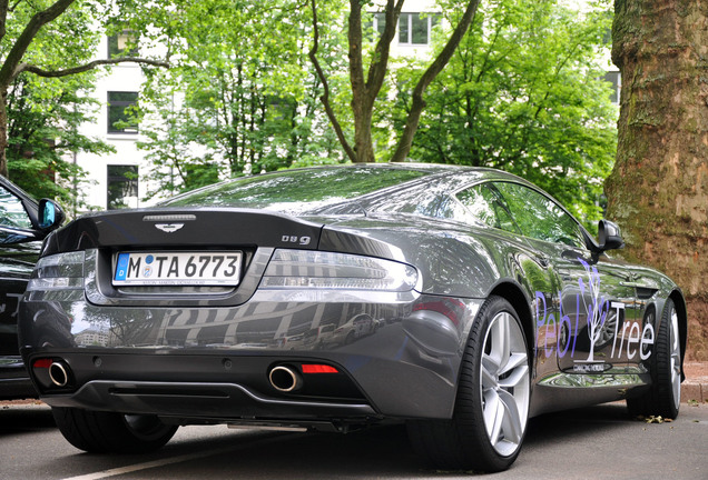 Aston Martin DB9 2013