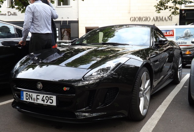 Jaguar F-TYPE S V8 Convertible