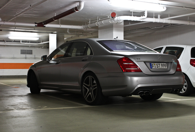 Mercedes-Benz S 65 AMG V221 2010