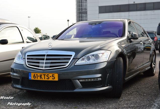 Mercedes-Benz S 65 AMG V221 2010