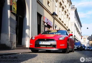 Nissan GT-R 2012