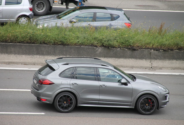 Porsche 958 Cayenne GTS