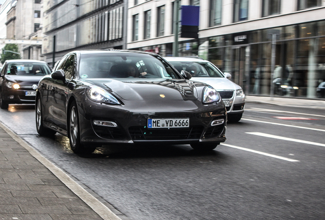 Porsche 970 Panamera GTS MkI