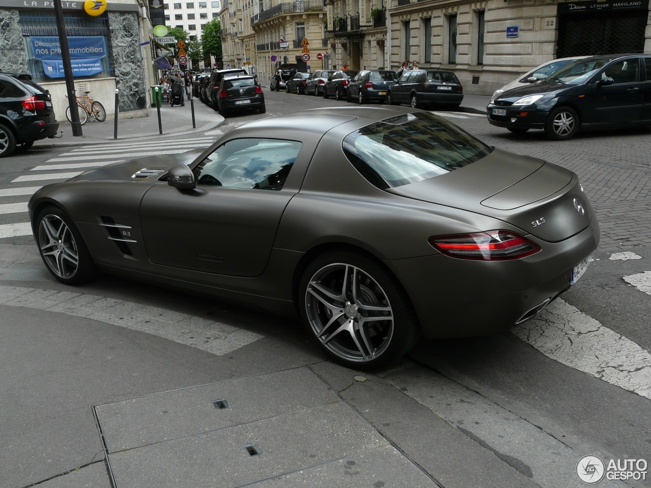 Mercedes-Benz SLS AMG