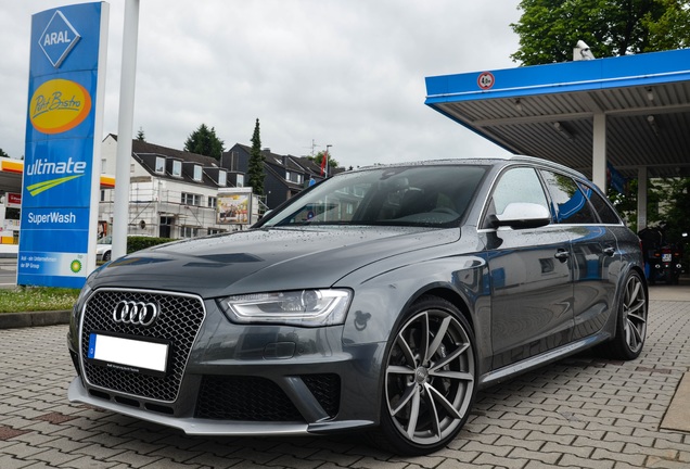 Audi RS4 Avant B8