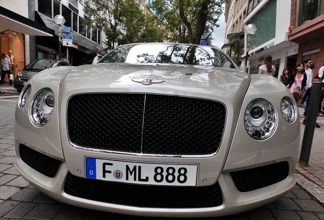 Bentley Continental GTC V8