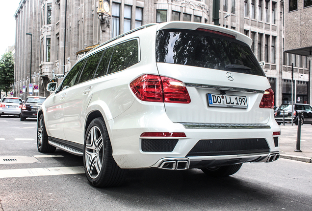 Mercedes-Benz GL 63 AMG X166