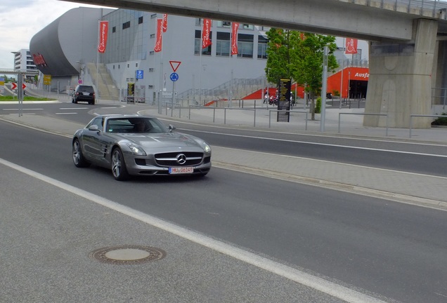 Mercedes-Benz SLS AMG