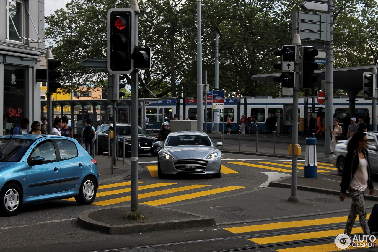 Aston Martin Rapide S