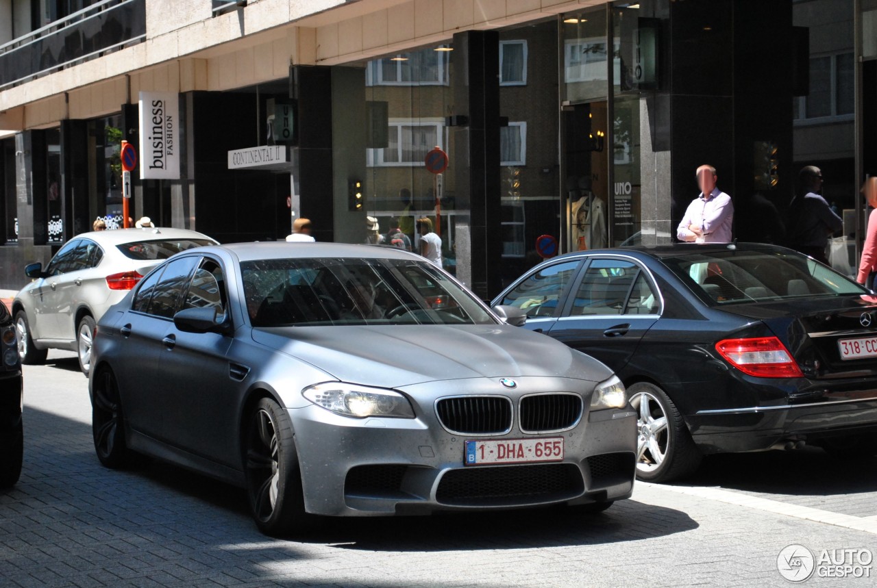 BMW M5 F10 2011