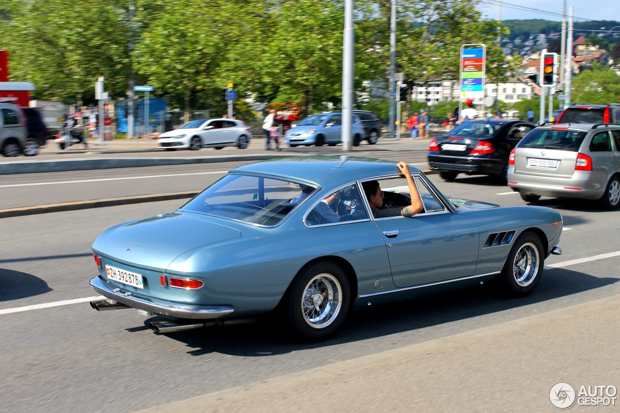 Ferrari 330 GT 2+2 Series II