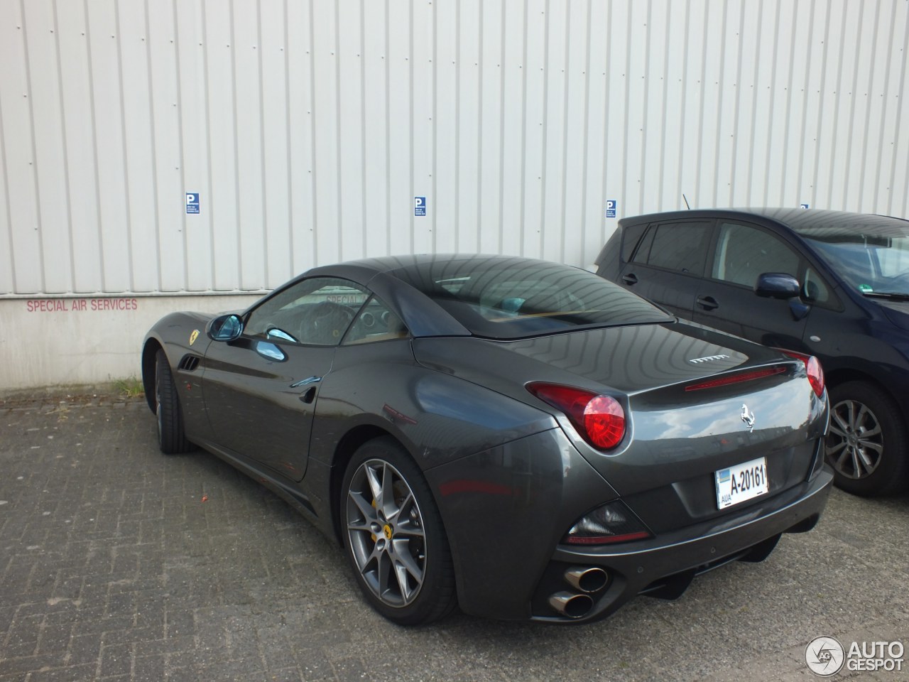 Ferrari California