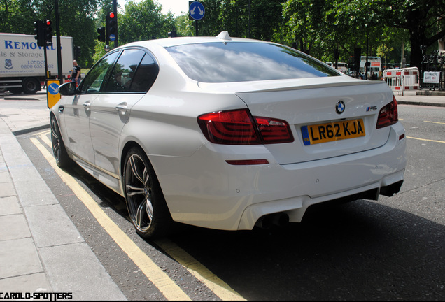 BMW M5 F10 2011