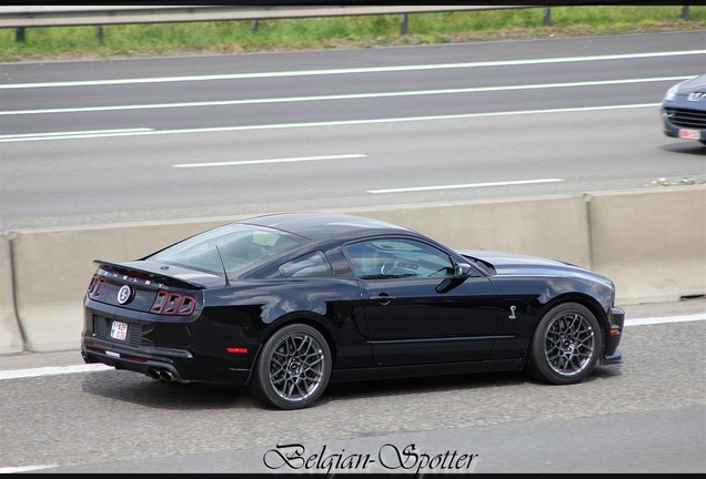 Ford Mustang Shelby GT500 2013