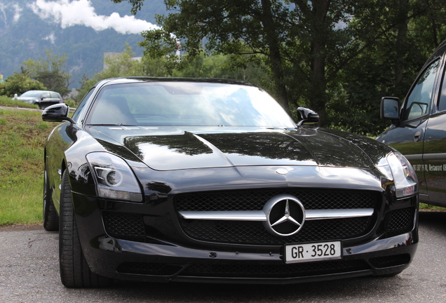 Mercedes-Benz SLS AMG