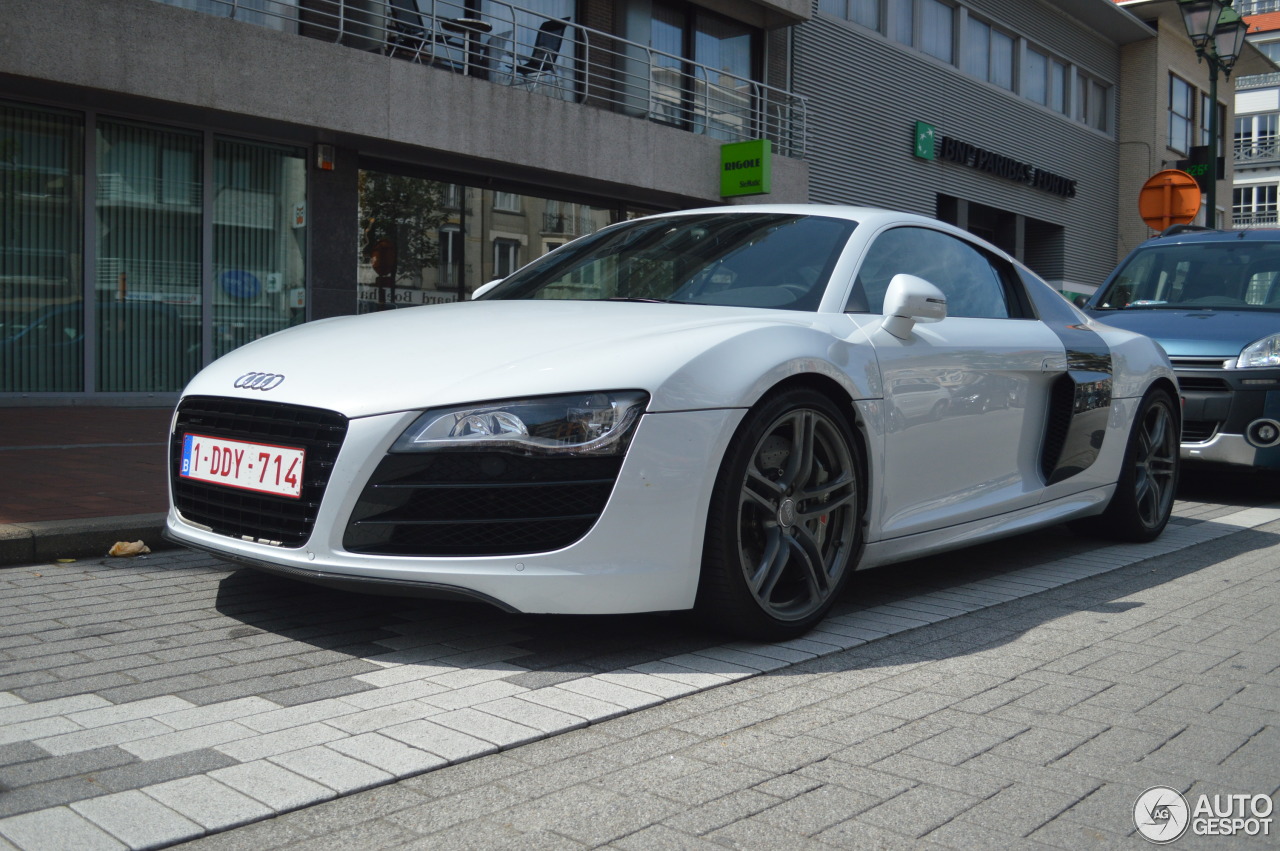 Audi R8 V10