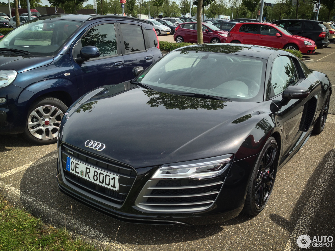 Audi R8 V10 Plus 2013