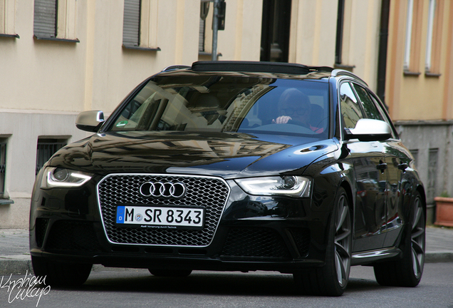 Audi RS4 Avant B8