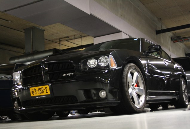 Dodge Charger SRT-8