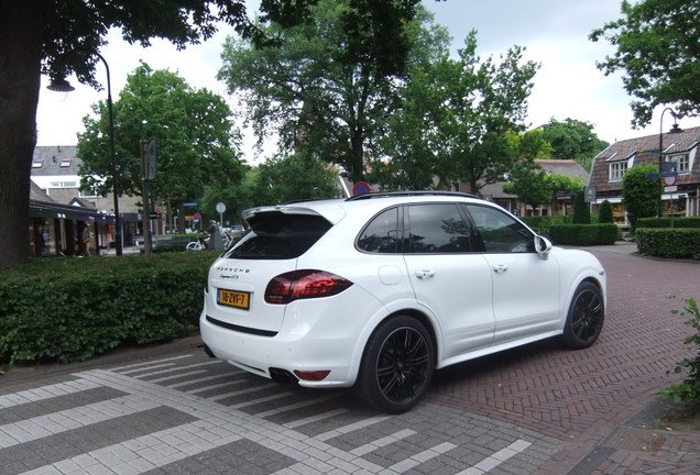 Porsche 958 Cayenne GTS