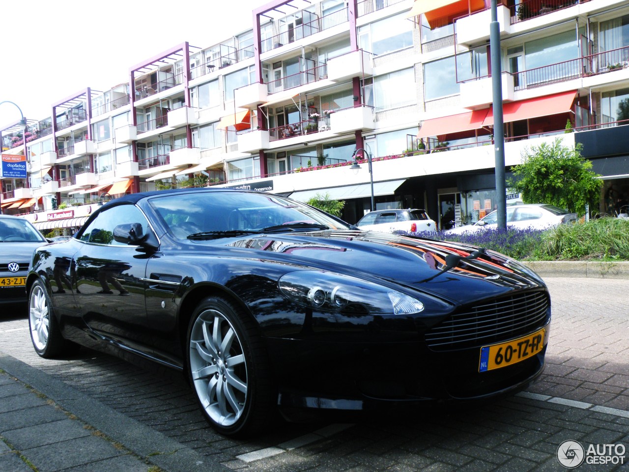 Aston Martin DB9 Volante