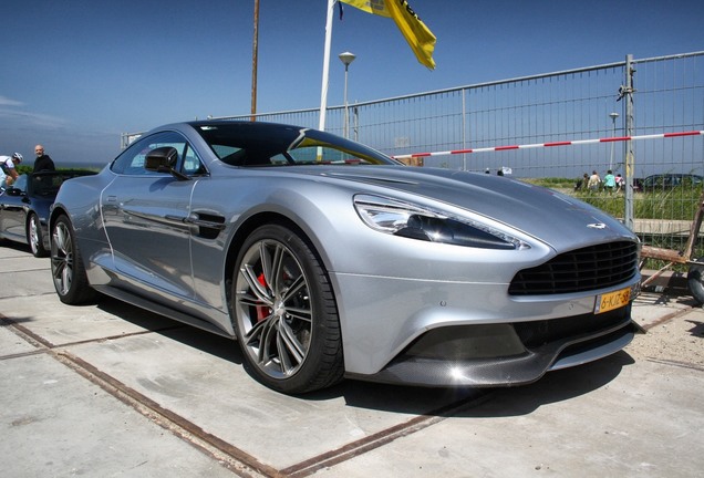 Aston Martin Vanquish 2013