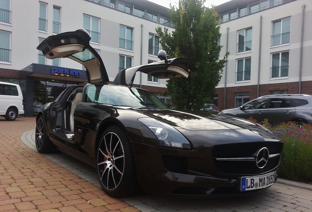 Mercedes-Benz SLS AMG GT