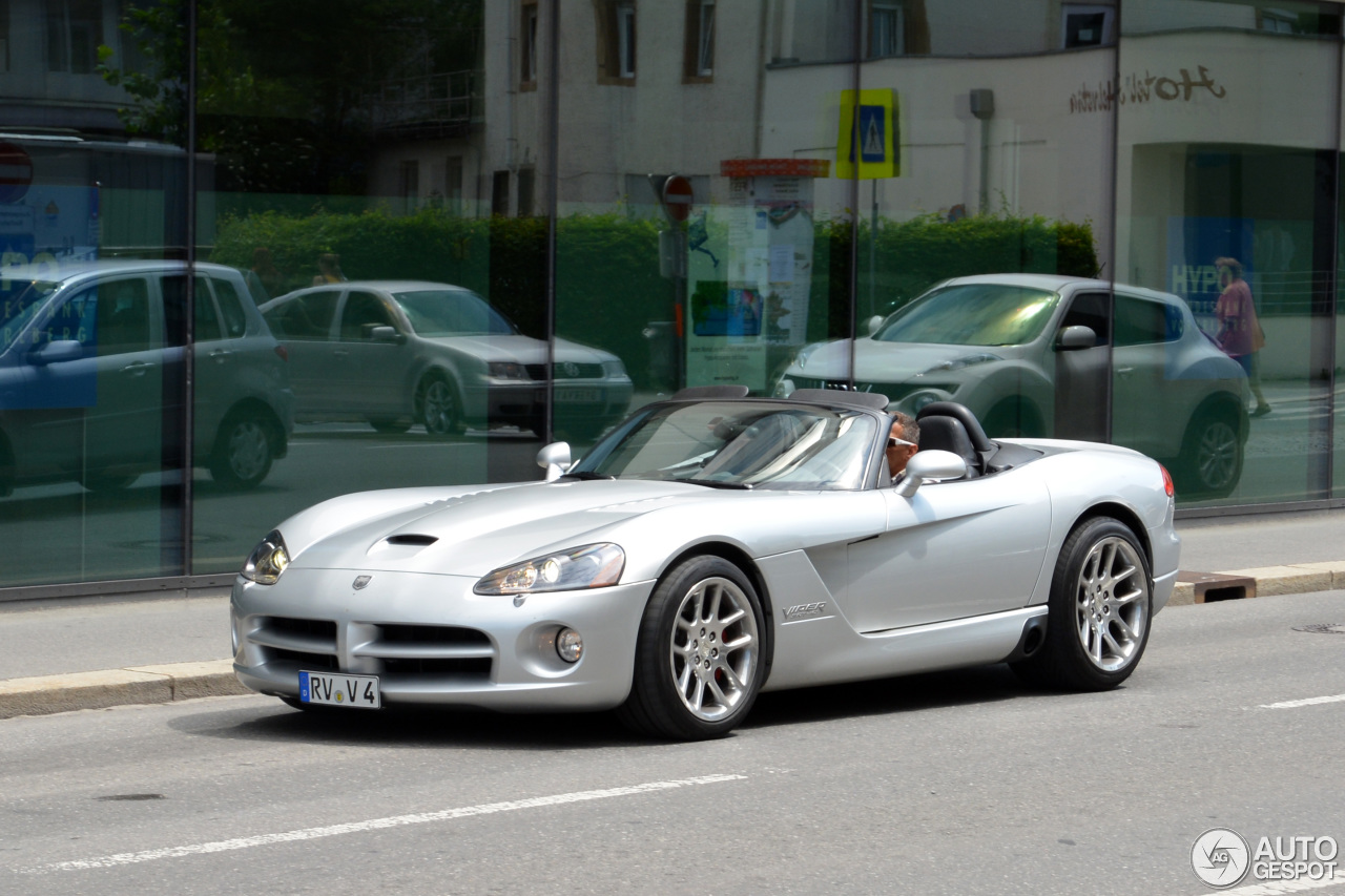 Dodge Viper SRT-10 Roadster 2003