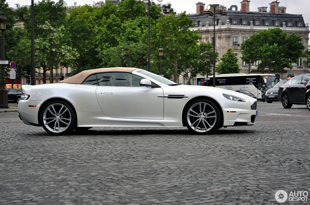 Aston Martin DBS Volante