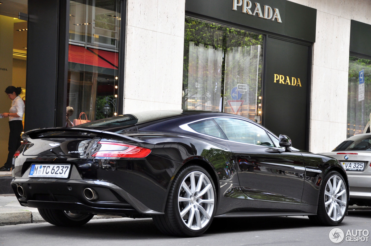 Aston Martin Vanquish 2013