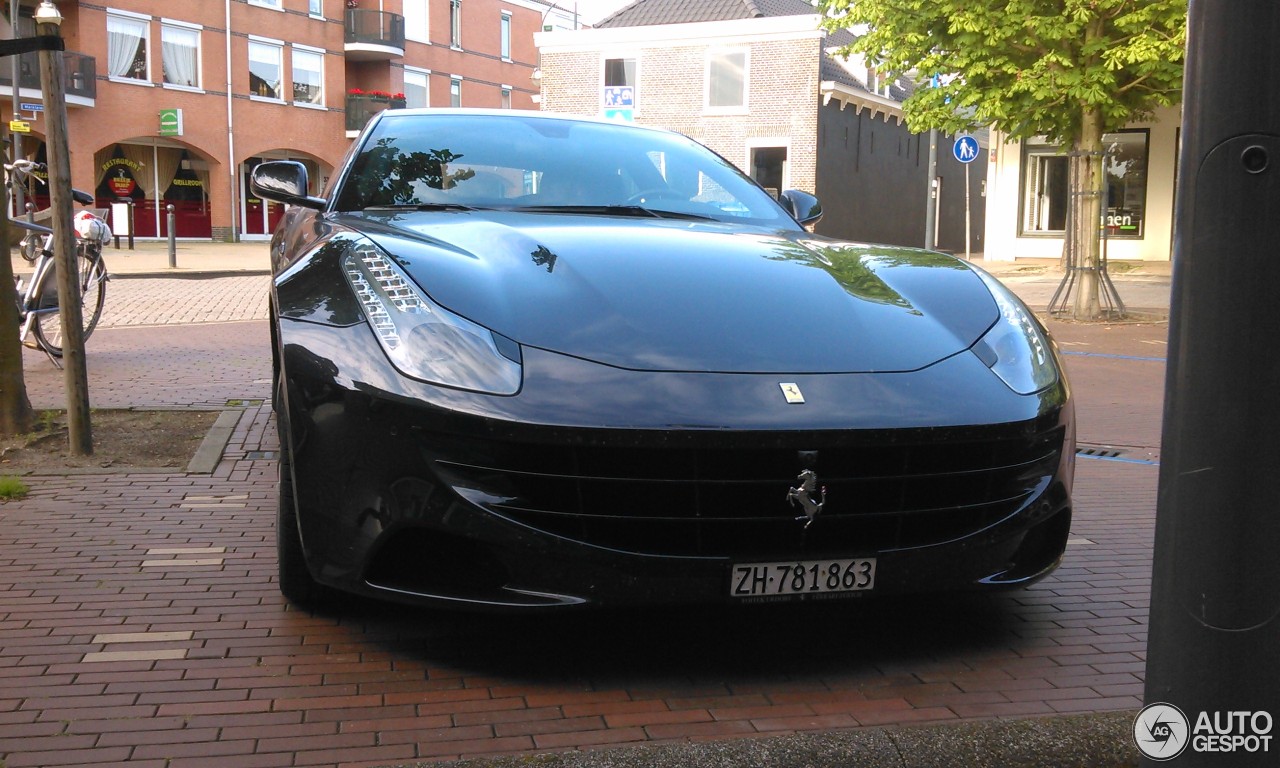 Ferrari FF