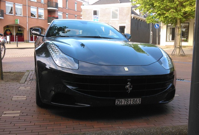 Ferrari FF