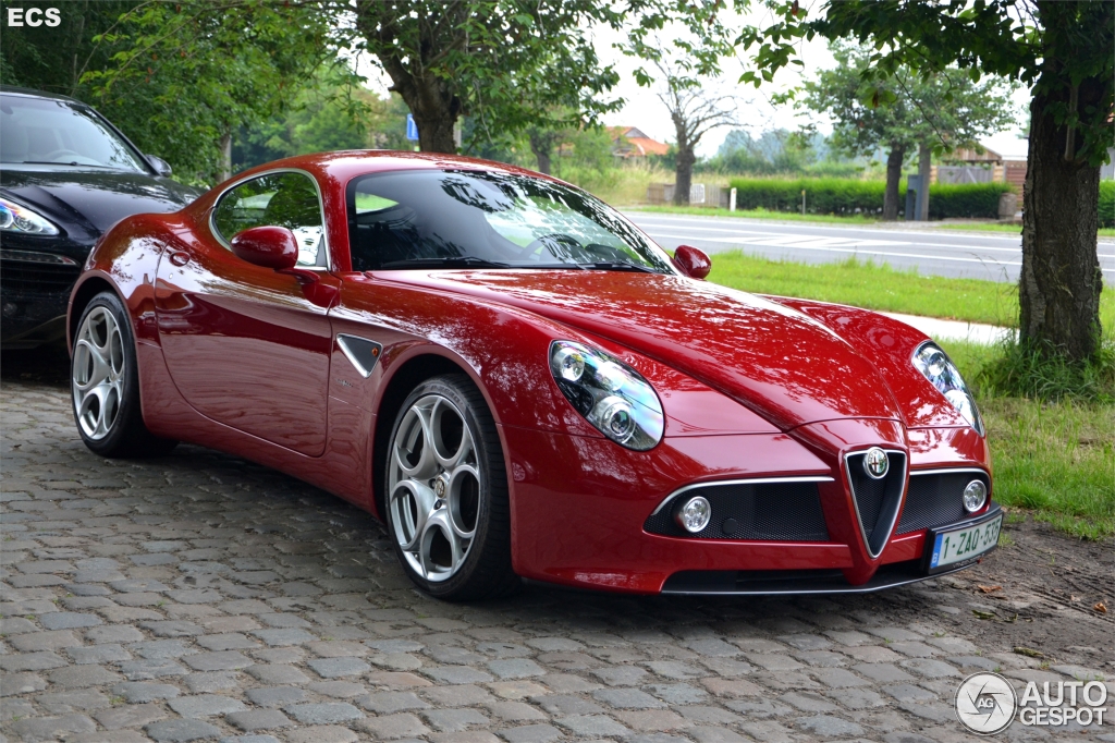 Alfa Romeo 8C Competizione