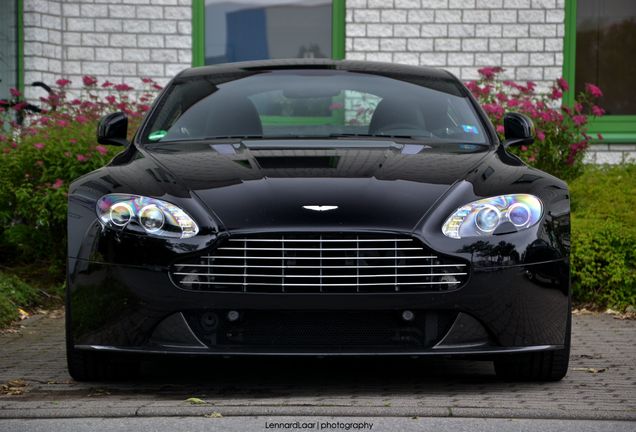 Aston Martin V8 Vantage S