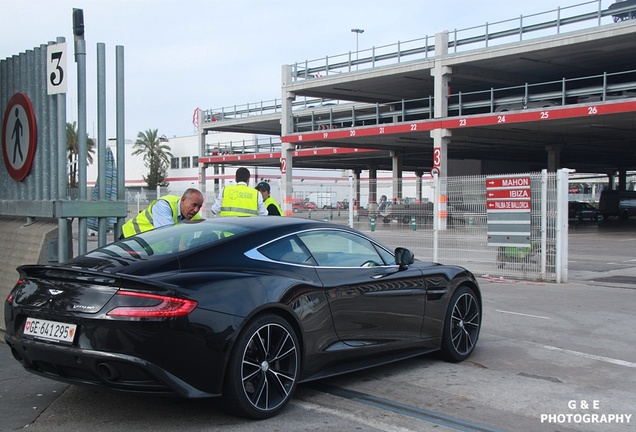 Aston Martin Vanquish 2013