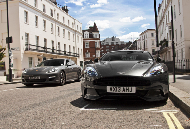 Aston Martin Vanquish 2013