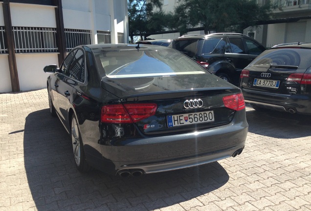 Audi S8 D4